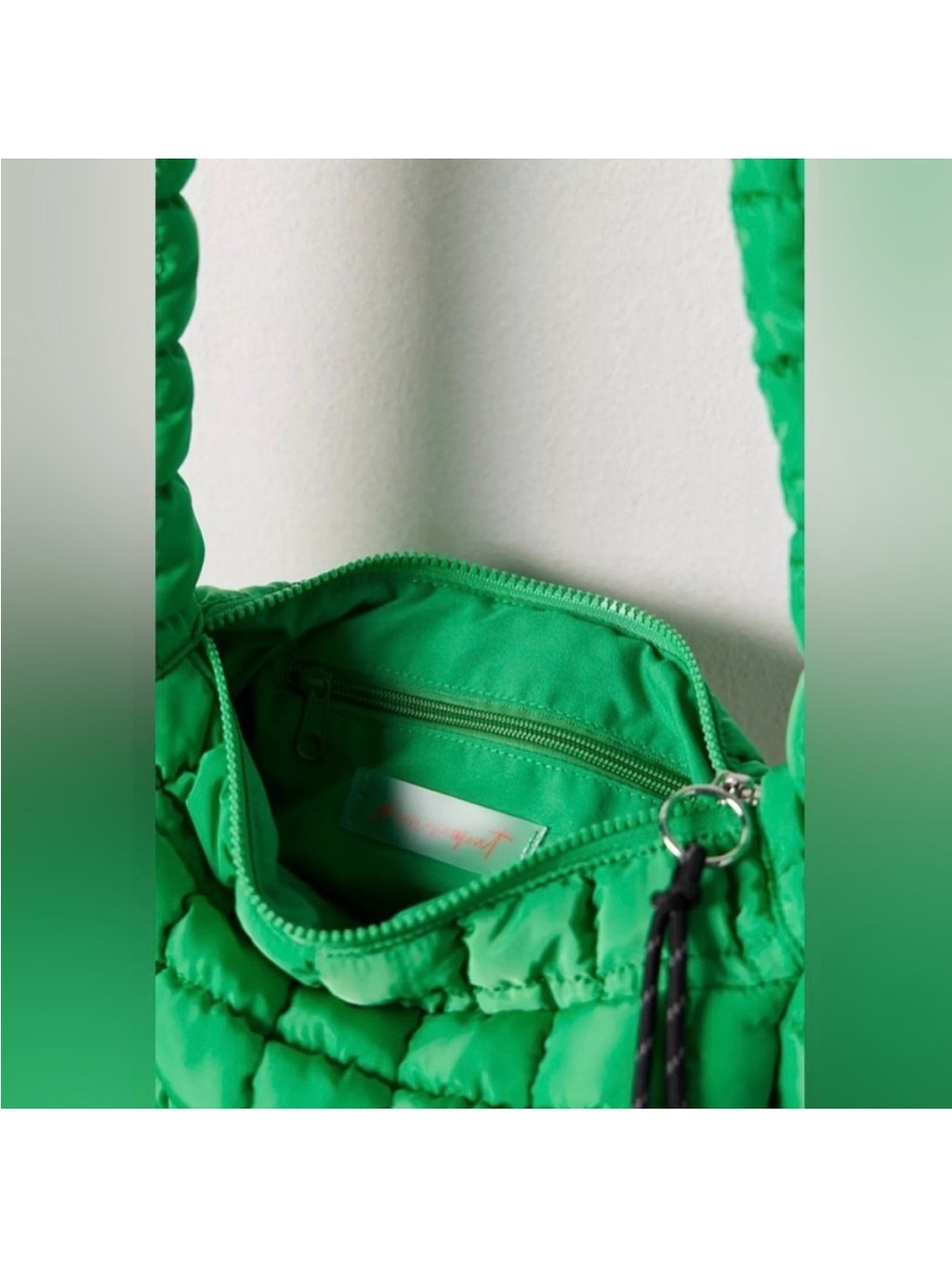 FPMovement Quilted Carry All NWT - Picture 4 of 8